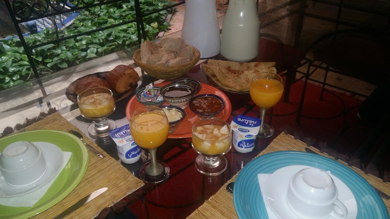 Bed and Breakfast Dar Rahaothello Ес-Сувейра Екстер'єр фото