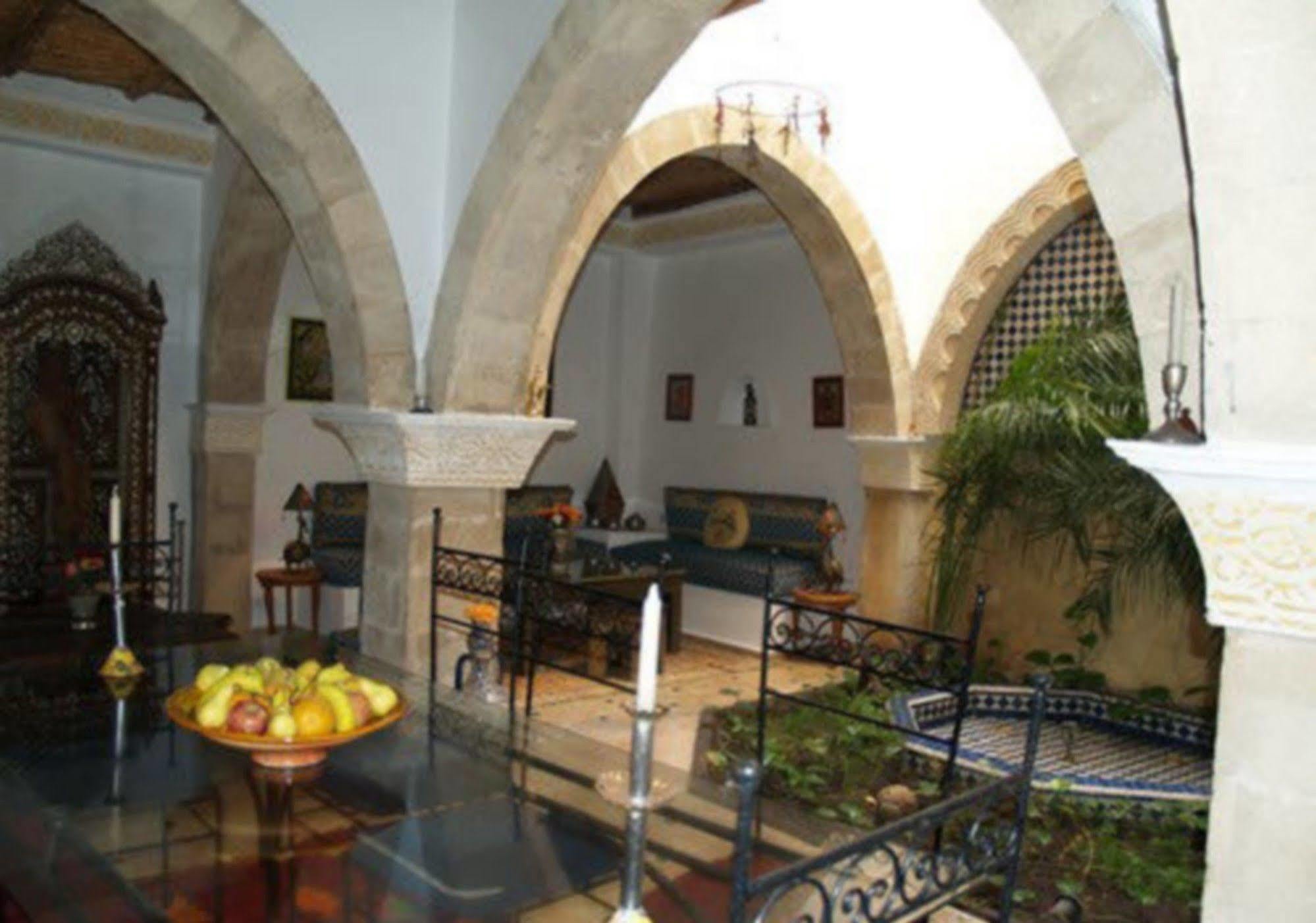 Bed and Breakfast Dar Rahaothello Ес-Сувейра Екстер'єр фото
